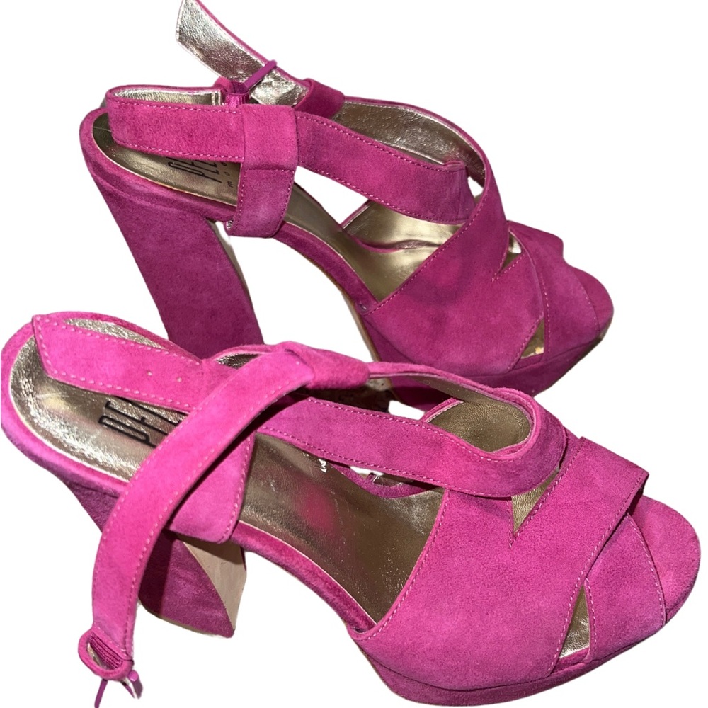 Pelle Moda Heels - Picture 3 of 6